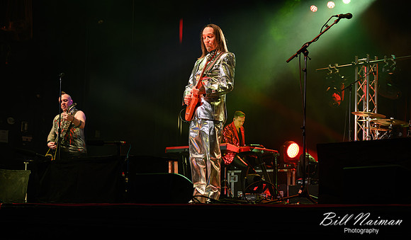 One Silent Night-2025_12_20-0083