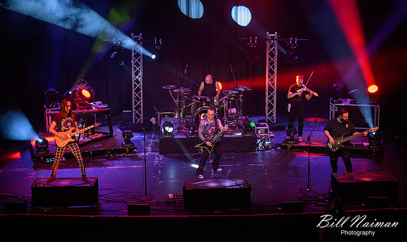 One Silent Night-2025_12_20-0229