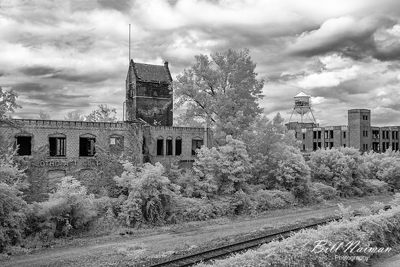 Clothcraft Clothes - Infrared B&W (1)