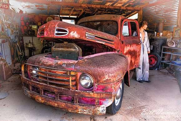 RT 66 Hackberry AZ - Hackberry General Store (8) - Old Ford Truck