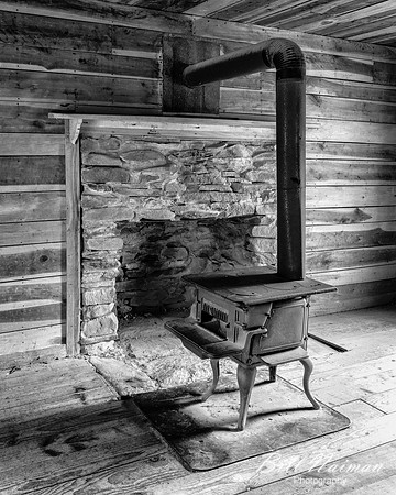 Gregg-Cable House - Black Stove B&W - 2017 (4)