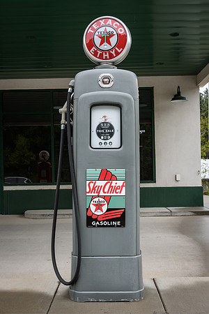 Deadwood - Texaco Station - Gas Pump (1)