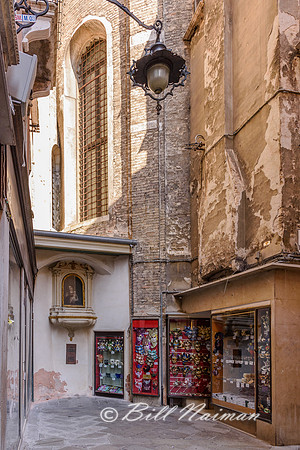 Church and Carnival Mask Shop (1)