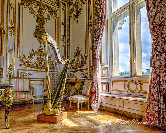Chantilly Castle - Interior (3) - Harp