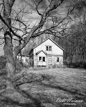 Abandoned House in Michigan Upper Peninsula (3) - Infrared B&W
